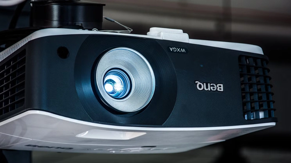 How to Clean Projector Screen: Easy Steps for a Crystal Clear View